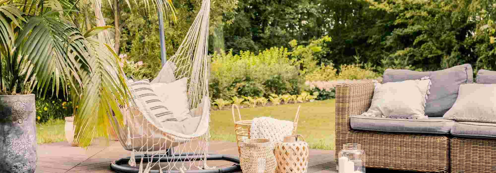 Welke bomen plant je bij een terras?