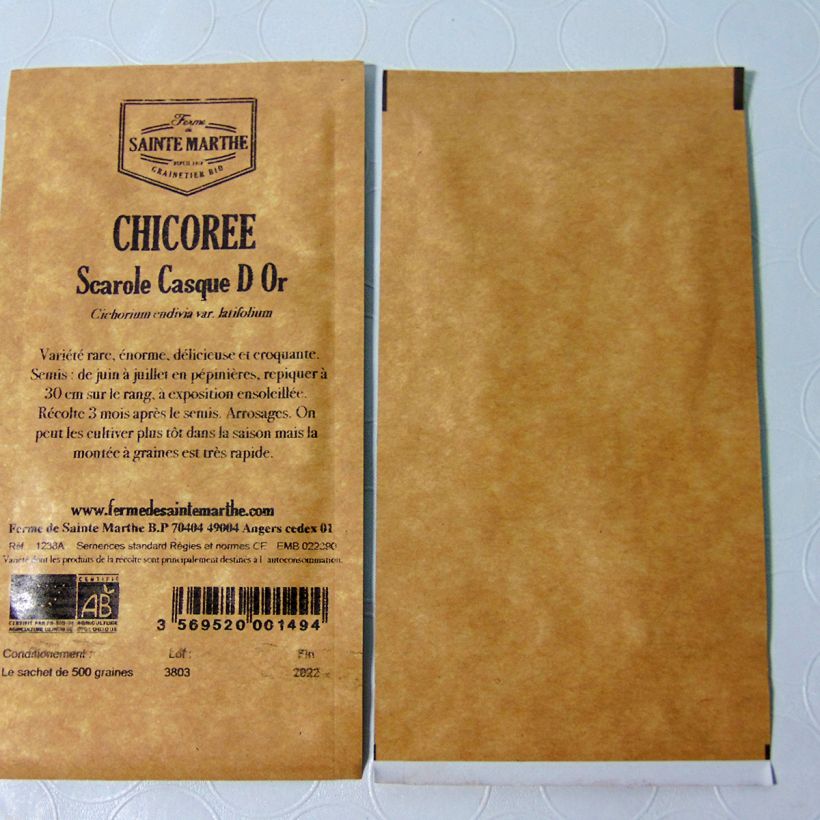 Voorbeeld van een exemplaar van Andijvie Casque d'Or BIO - Ferme de Sainte Marthe het zakje met 500 zaden zoals geleverd