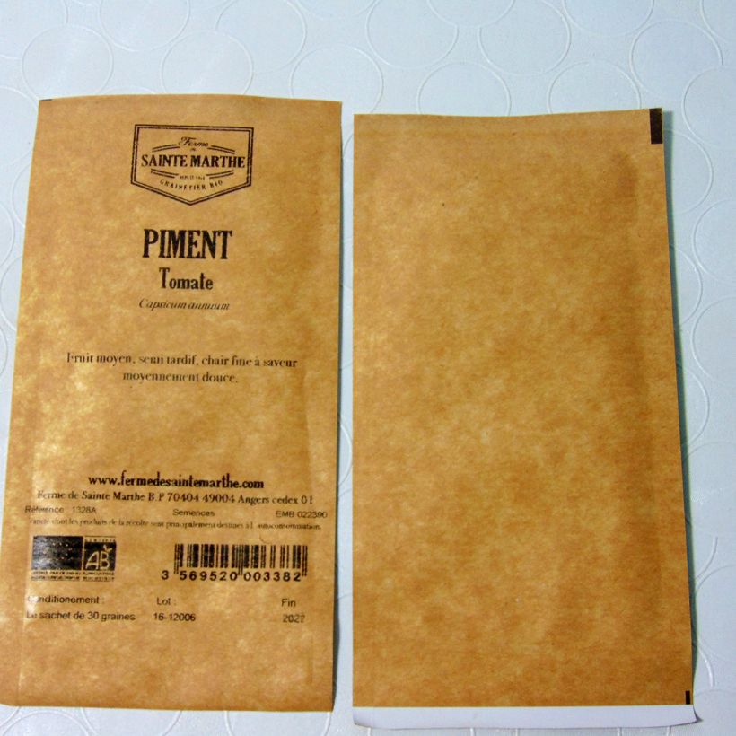Voorbeeld van een exemplaar van Chilipeper Tomate BIO - Ferme de Sainte Marthe het zakje met 30 zaden zoals geleverd